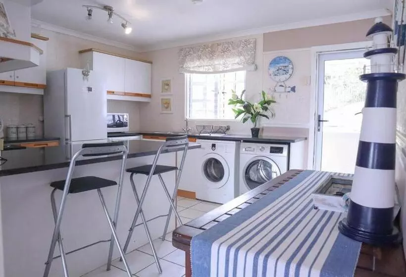 Ocean Heights Coastal Haven & Inverter