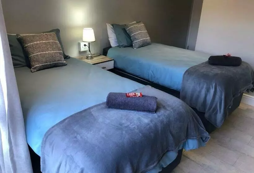 Majatalo Hermanus Guest Rooms