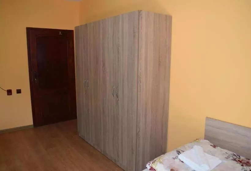پانسیون Vesi S Rooms