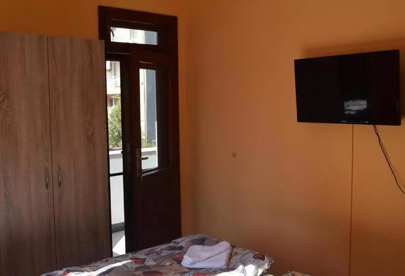 پانسیون Vesi S Rooms