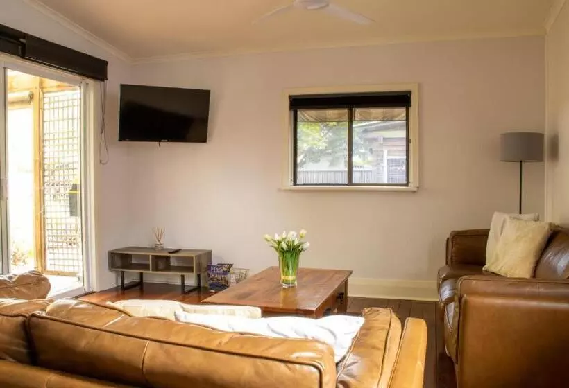 South Freo Bungalow   Winter Centre Of Cafes