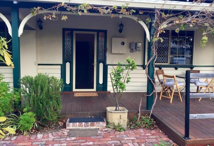 South Freo Bungalow   Winter Centre Of Cafes