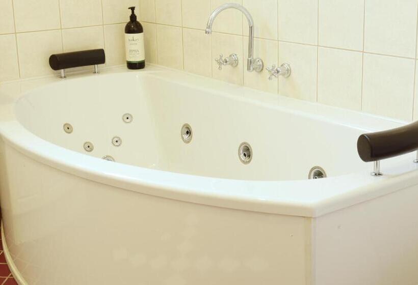 South Freo Bungalow   Winter Centre Of Cafes