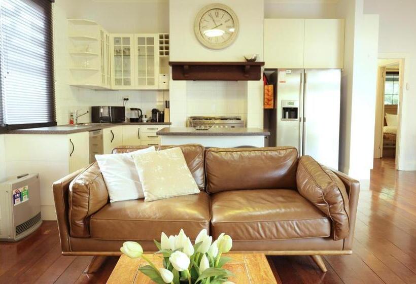 South Freo Bungalow   Winter Centre Of Cafes