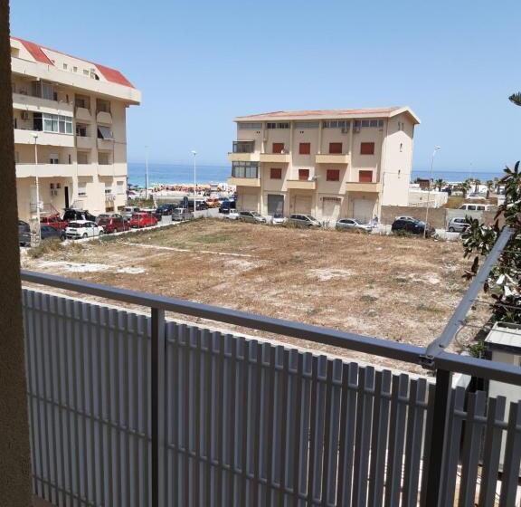 Suite Fronte Spiaggia 50m Dalla Spiaggia