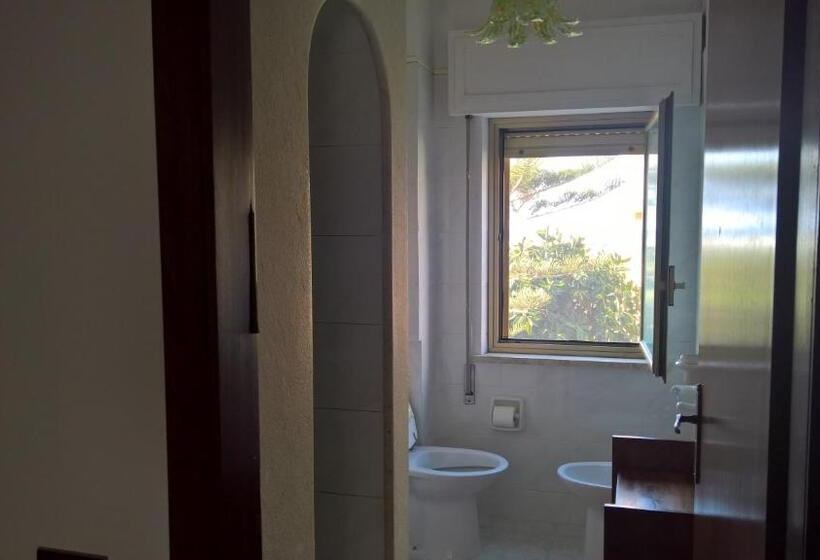 Suite Fronte Spiaggia 50m Dalla Spiaggia