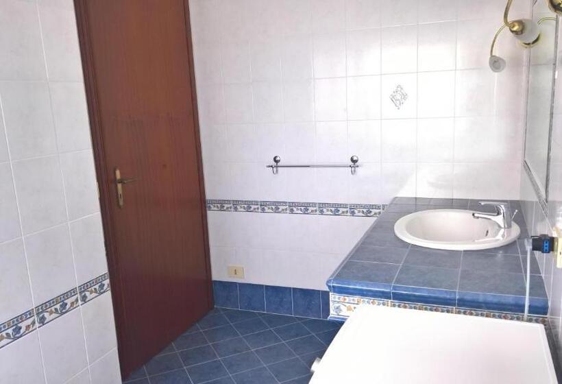 Suite Fronte Spiaggia 50m Dalla Spiaggia