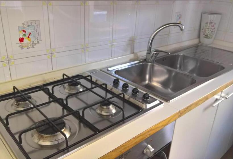 Suite Fronte Spiaggia 50m Dalla Spiaggia