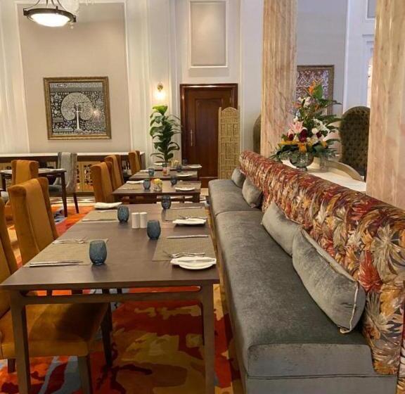 Taj Hotel Cape Town Taj Residence Suite ,let Out Privately