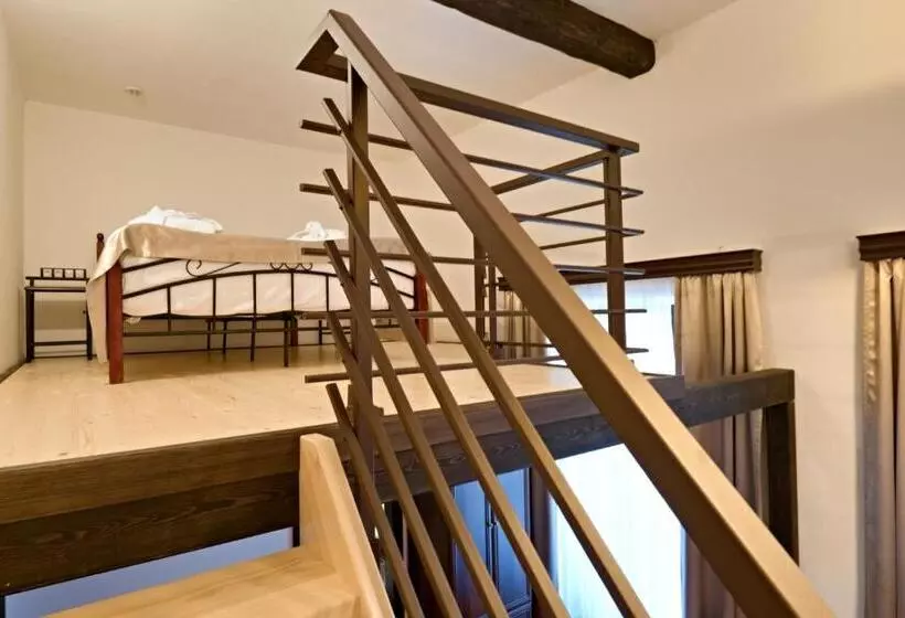 Zámek Wichterle   Hotel A Pivní Lázně