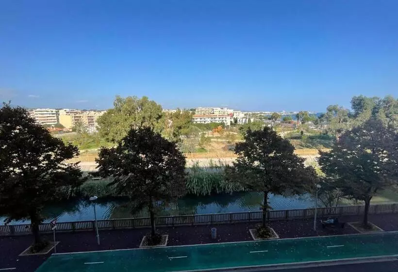 Magnifique Appartement Vue Sur Mer, Terrasse Et Parking Privé   Proche Plages