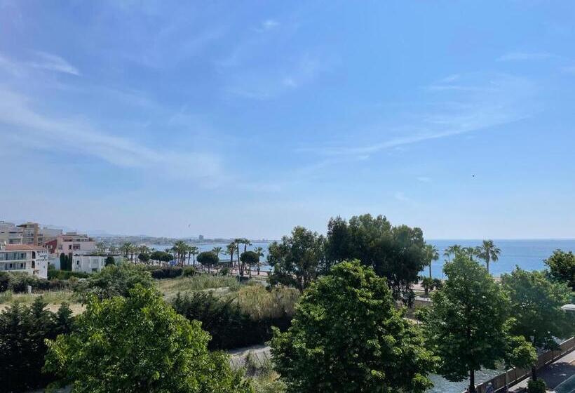 Magnifique Appartement Vue Sur Mer, Terrasse Et Parking Privé Proche Plages