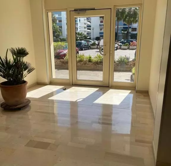 Magnifique Appartement Vue Sur Mer, Terrasse Et Parking Privé   Proche Plages