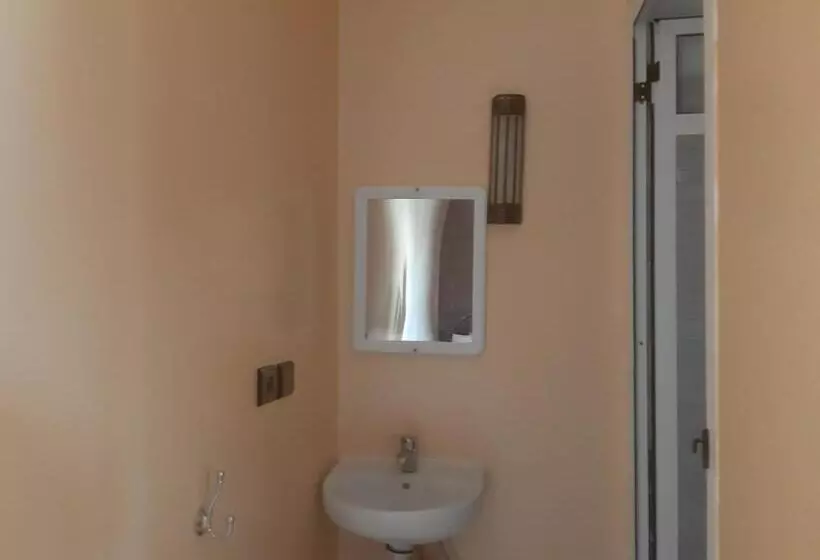 Aamiaismajoitus (B&B) Guests House