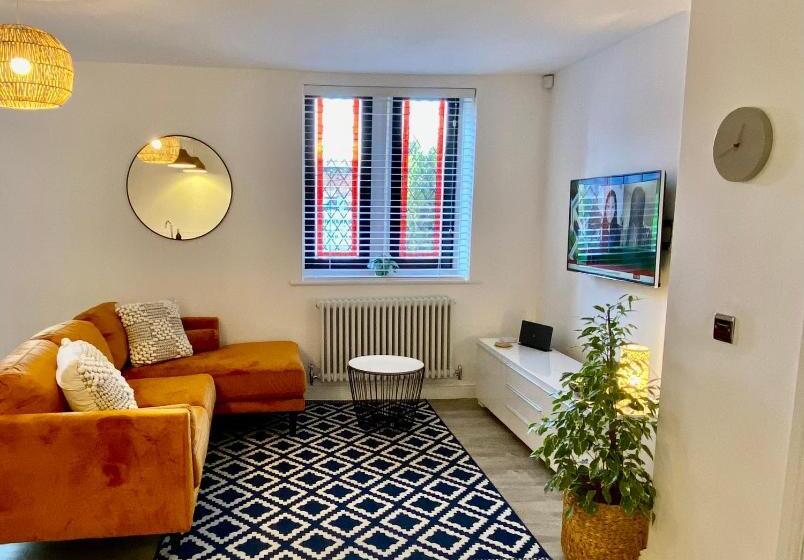 Boutique Chapel Apartment Within City Walls
