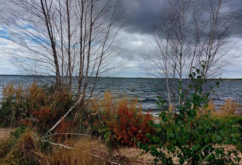 Gemütliche Zwei Zimmer Ferienwohnung W1 In Zwenkau Bei Leipzig Im Neuseenland