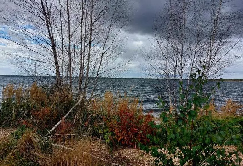 Gemütliche Zwei Zimmer Ferienwohnung W1 In Zwenkau Bei Leipzig Im Neuseenland