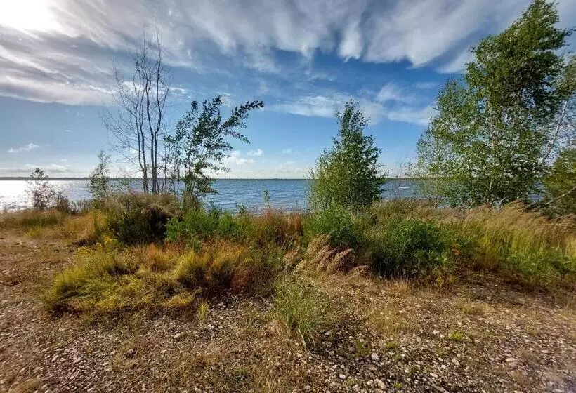 Gemütliche Zwei Zimmer Ferienwohnung W1 In Zwenkau Bei Leipzig Im Neuseenland