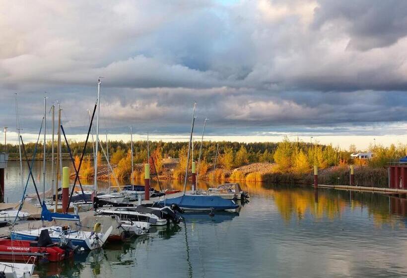 Gemütliche Zwei Zimmer Ferienwohnung W1 In Zwenkau Bei Leipzig Im Neuseenland