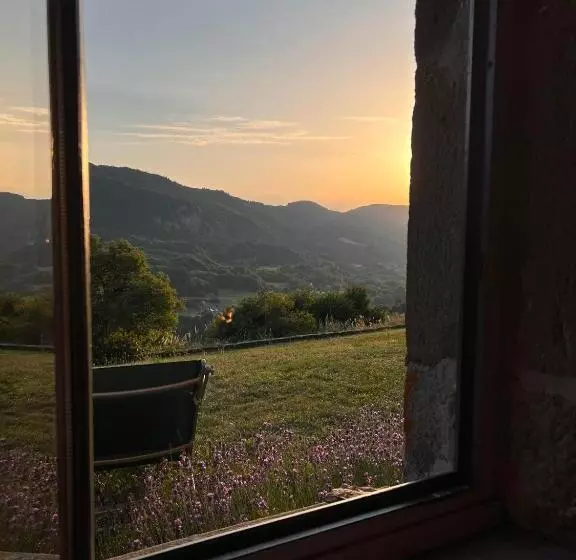 L Impradine, Grand Gîte Vue Et Nature Splendides