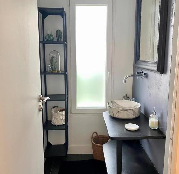 Proche Centre Ville, Gîte 4 étoiles Avec Piscine