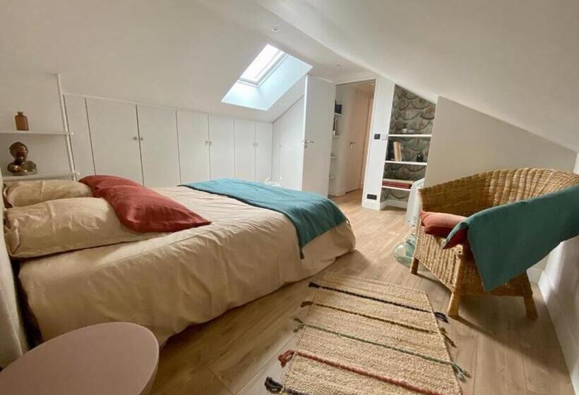 Proche Centre Ville, Gîte 4 étoiles Avec Piscine