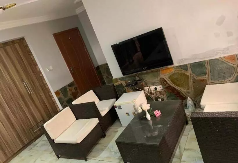 Self Contained Master Bedroom Apartment In Tema