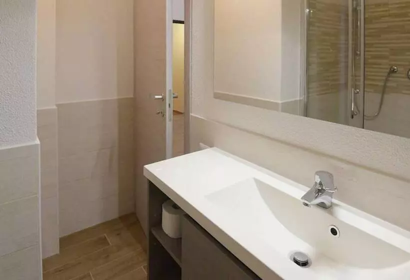 Welcomely   Villa Paola B