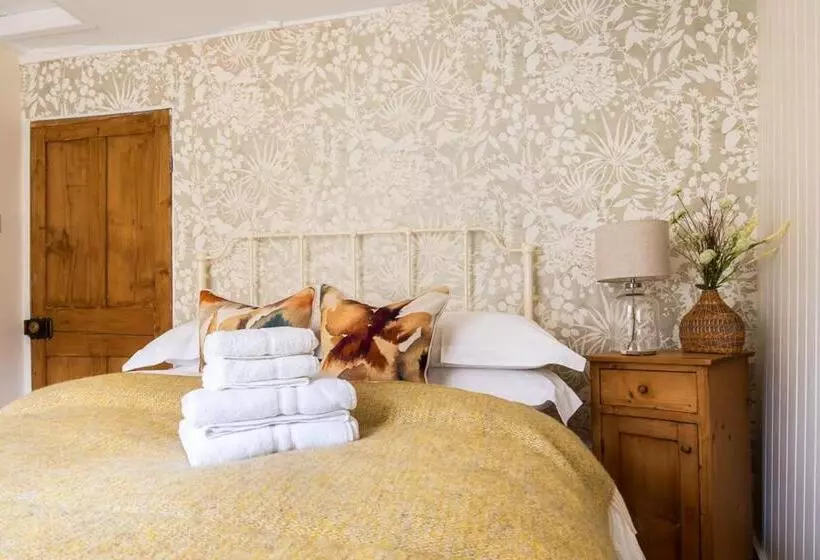 Windsor Cottage   Bolthole In The Heart Of Cn!