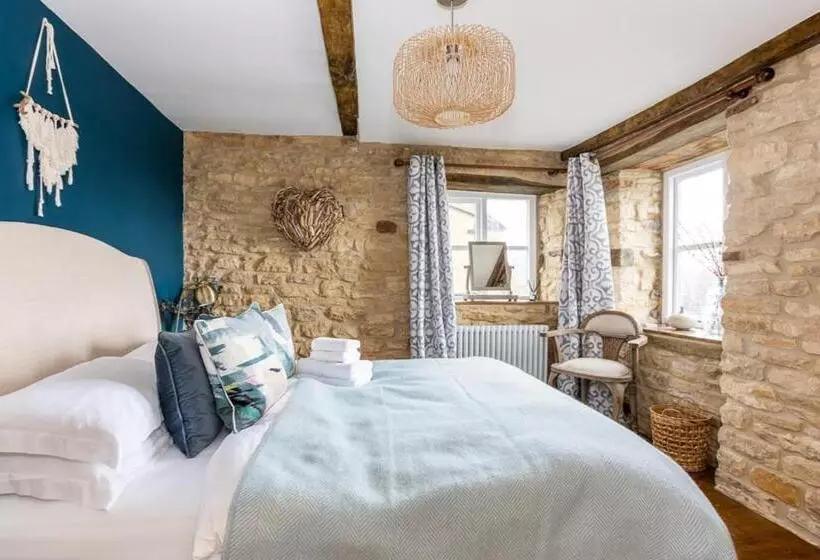 Windsor Cottage   Bolthole In The Heart Of Cn!