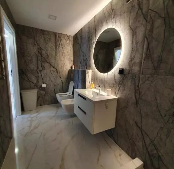 2 Bedrooms Apartment In City Center šiauliai