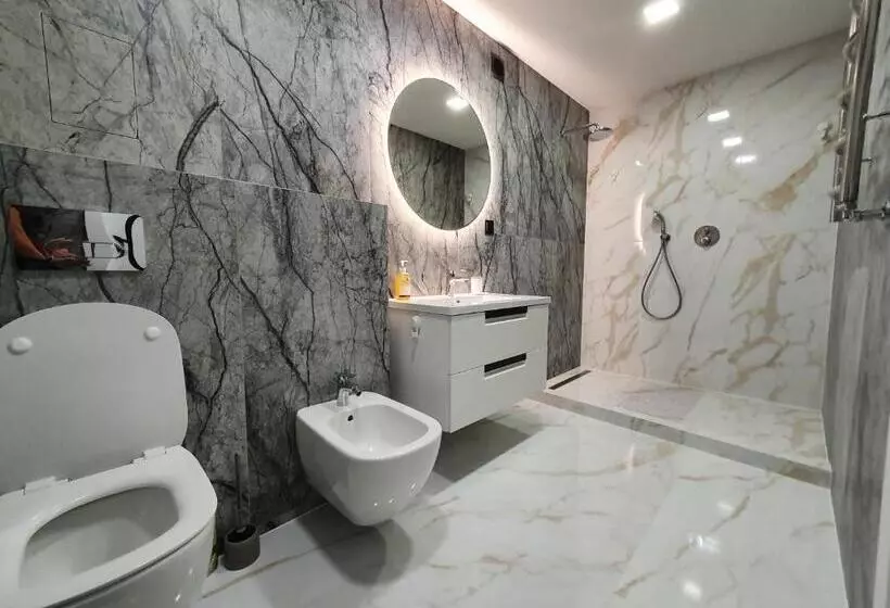 2 Bedrooms Apartment In City Center šiauliai