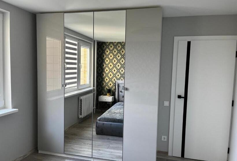 2 Bedrooms Apartment In City Center šiauliai