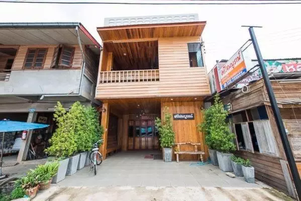 ユースホステル บ้านพักศรีสมบูรณ์ เชียงคาน