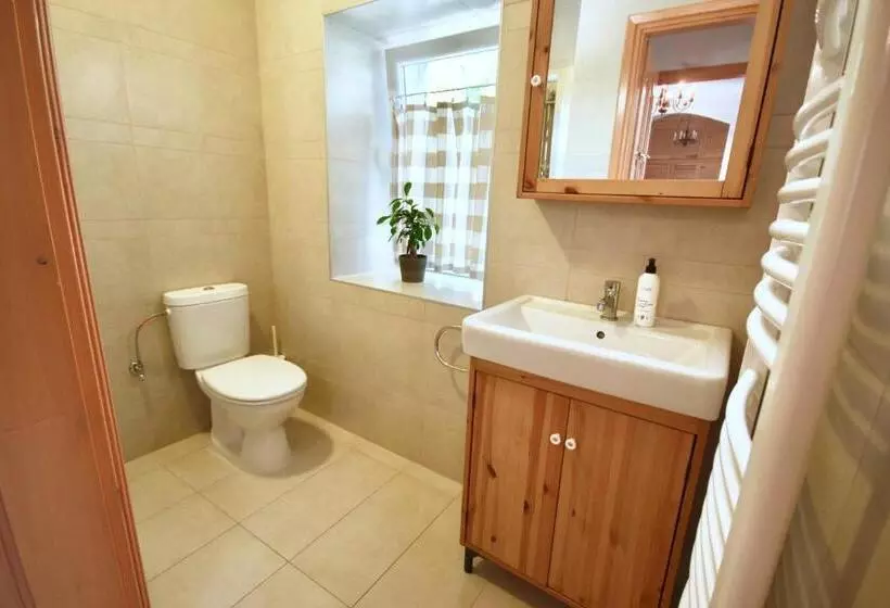 ベッドアンドブレックファースト Mi A Kő Vendégház