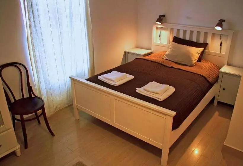 ベッドアンドブレックファースト Mi A Kő Vendégház