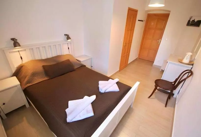 ベッドアンドブレックファースト Mi A Kő Vendégház