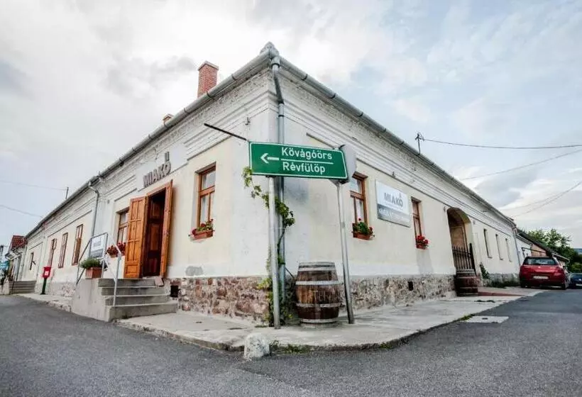 ベッドアンドブレックファースト Mi A Kő Vendégház