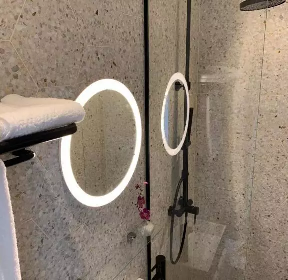 ベッドアンドブレックファースト Paris Rivoli Notre Dame Chambre D Hôtes Studio Private