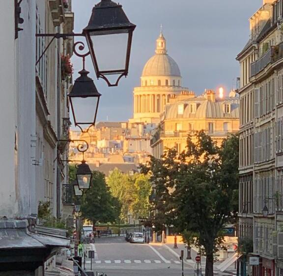 ベッドアンドブレックファースト Paris Rivoli Notre Dame Chambre D Hôtes Studio Private