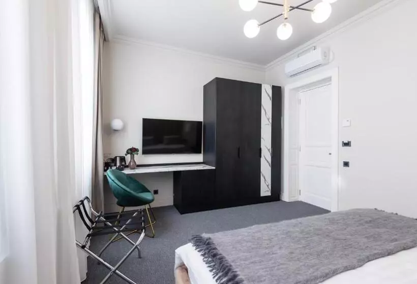 Highline Downtown Aparthotel Oldtown Unirii Square