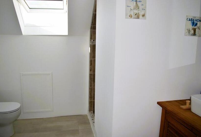 La Maison Penchée, Avec Jardin à 50m De La Plage