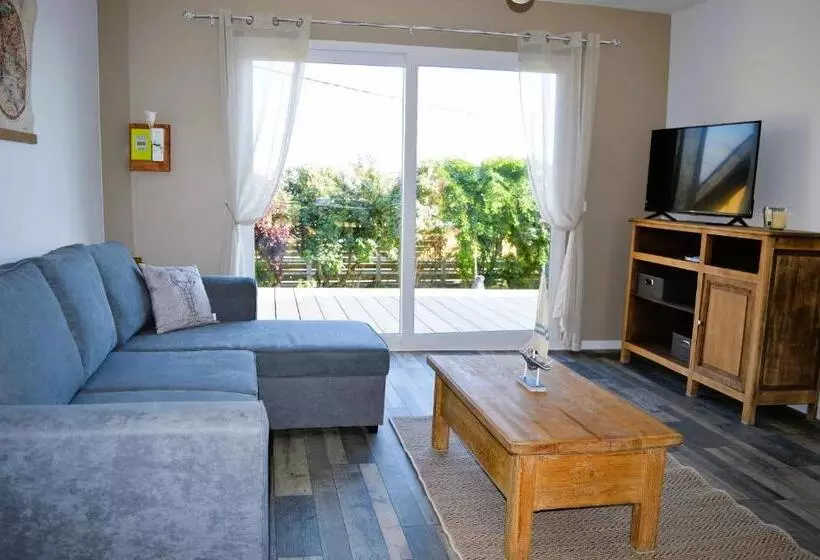 La Maison Penchée, Avec Jardin à 50m De La Plage