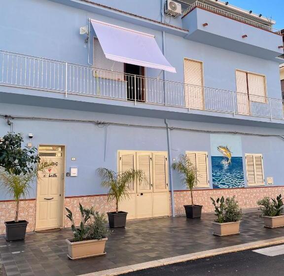 La Vie Est Belle Apartments Sicily