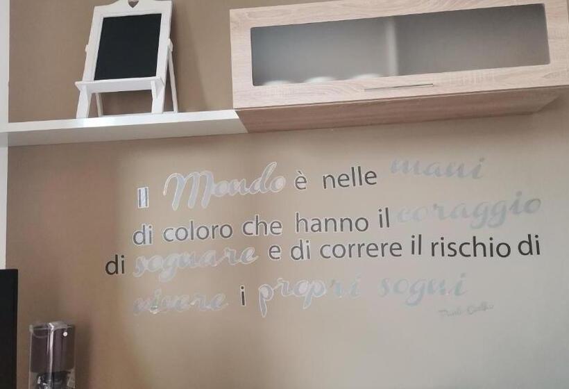 La Vie Est Belle Apartments Sicily