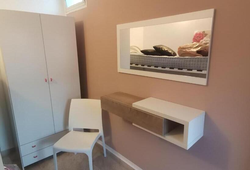 La Vie Est Belle Apartments Sicily