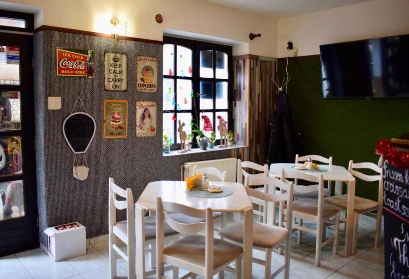 פנסיון Két Diófa Vendégház