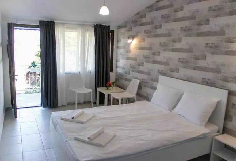 ペンション Simada Blue Guest House