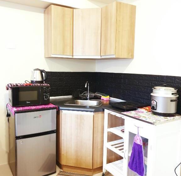 Tagaytay Serin By Bea And Rm