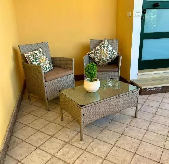 B&b A Casa Di Vittoria   Guest House